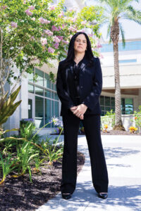 Dr. Mariel Szapiel, MD, FAANS, FCNS